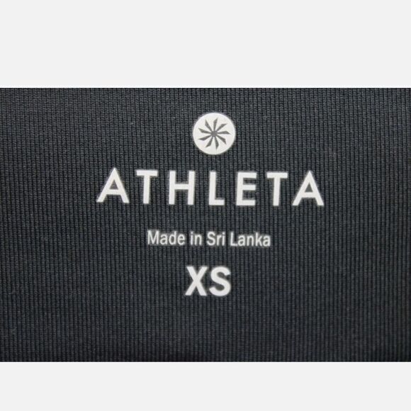 ATHLETA Womens Size X-Small Stride Capri Leggings Black Reflective Media Pocket - Picture 6 of 7